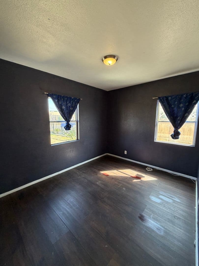 BAKERSFIELD House: 2605 BUDDY DRIVE