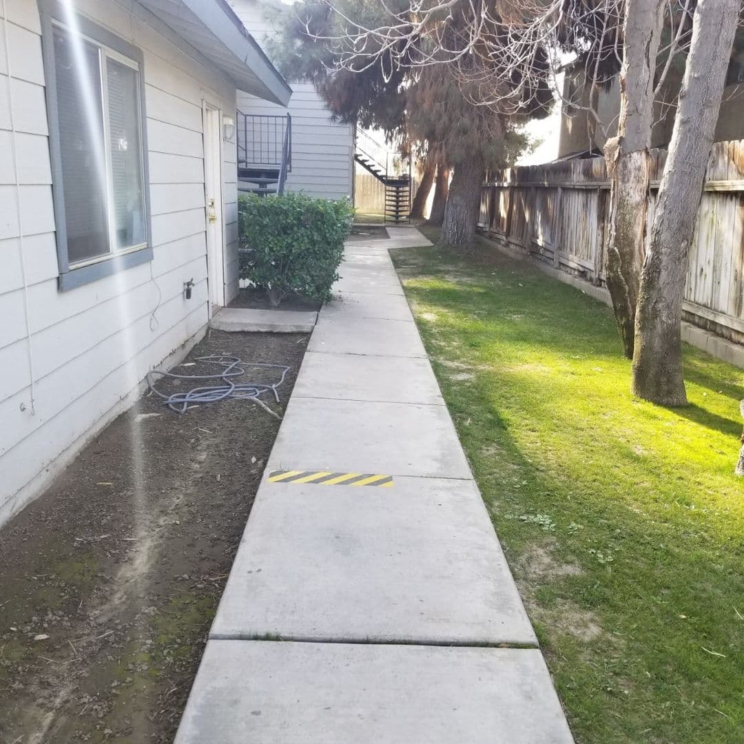 BAKERSFIELD Apartment: 3313 CHESTER LN A-I