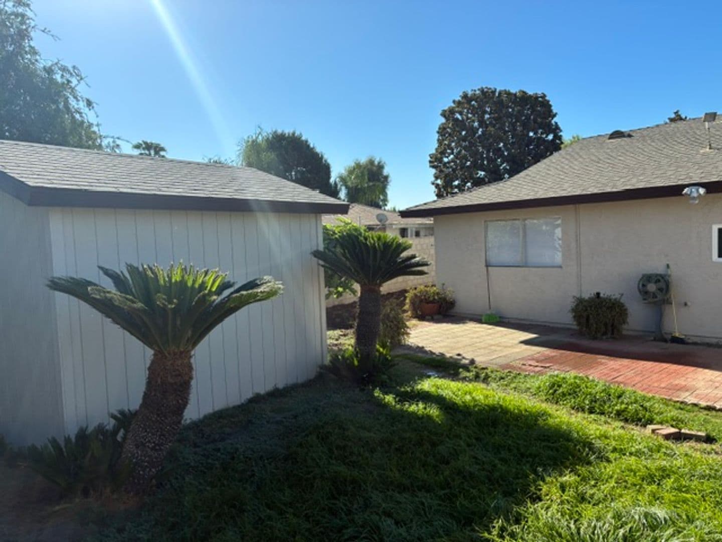 BAKERSFIELD House: 6112 HERB WAY