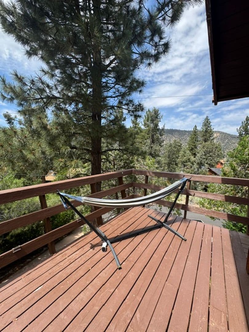 PINE MOUNTAIN CLUB House: 15912 ZURICH WAY