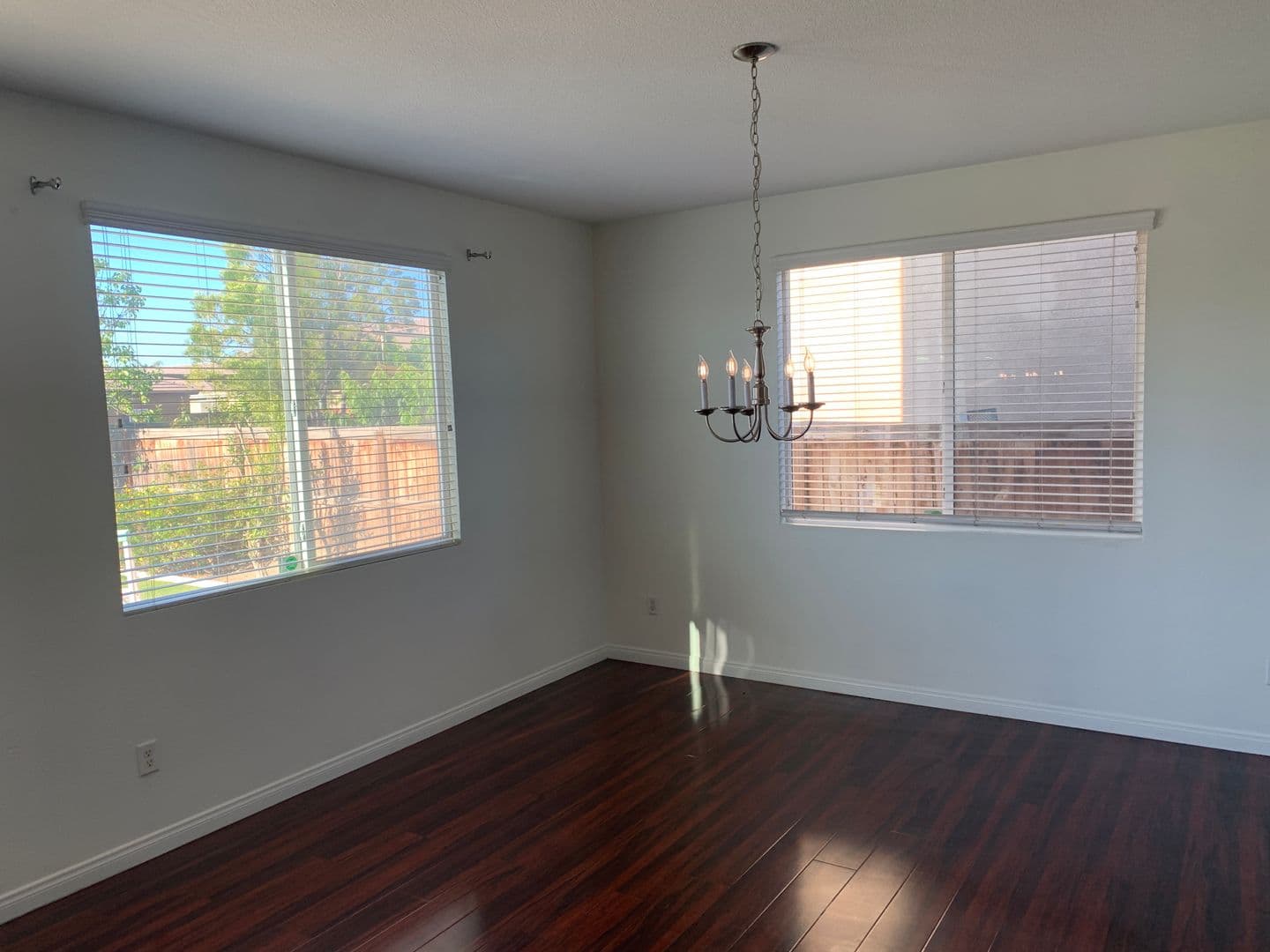 BAKERSFIELD House: 11717 CALIFORNIA POPPY DR