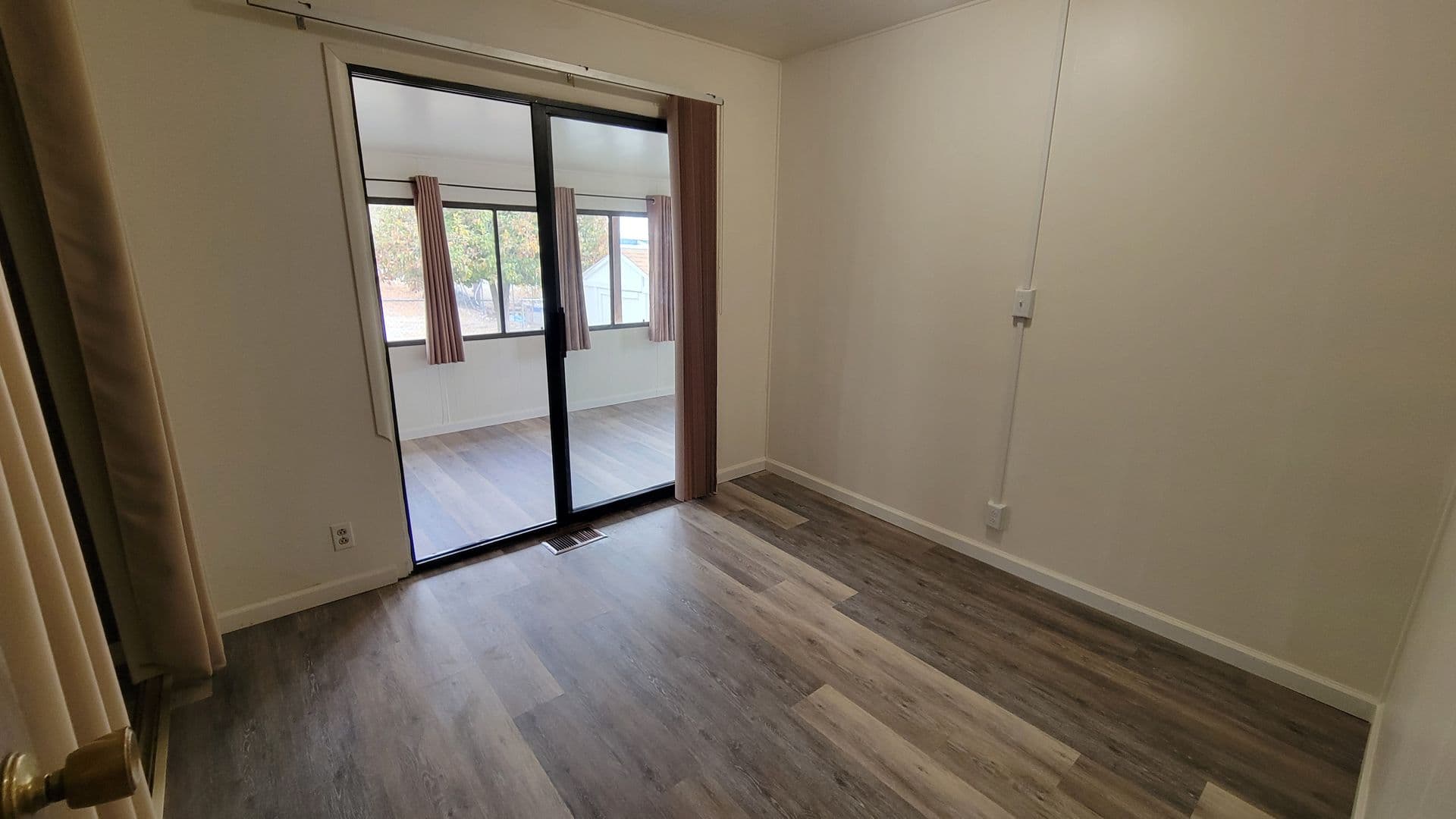 FRAZIER PARK House: 912 WOODROW WAY