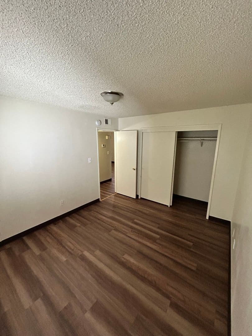 BAKERSFIELD Apartment: 3313 CHESTER LN A-I