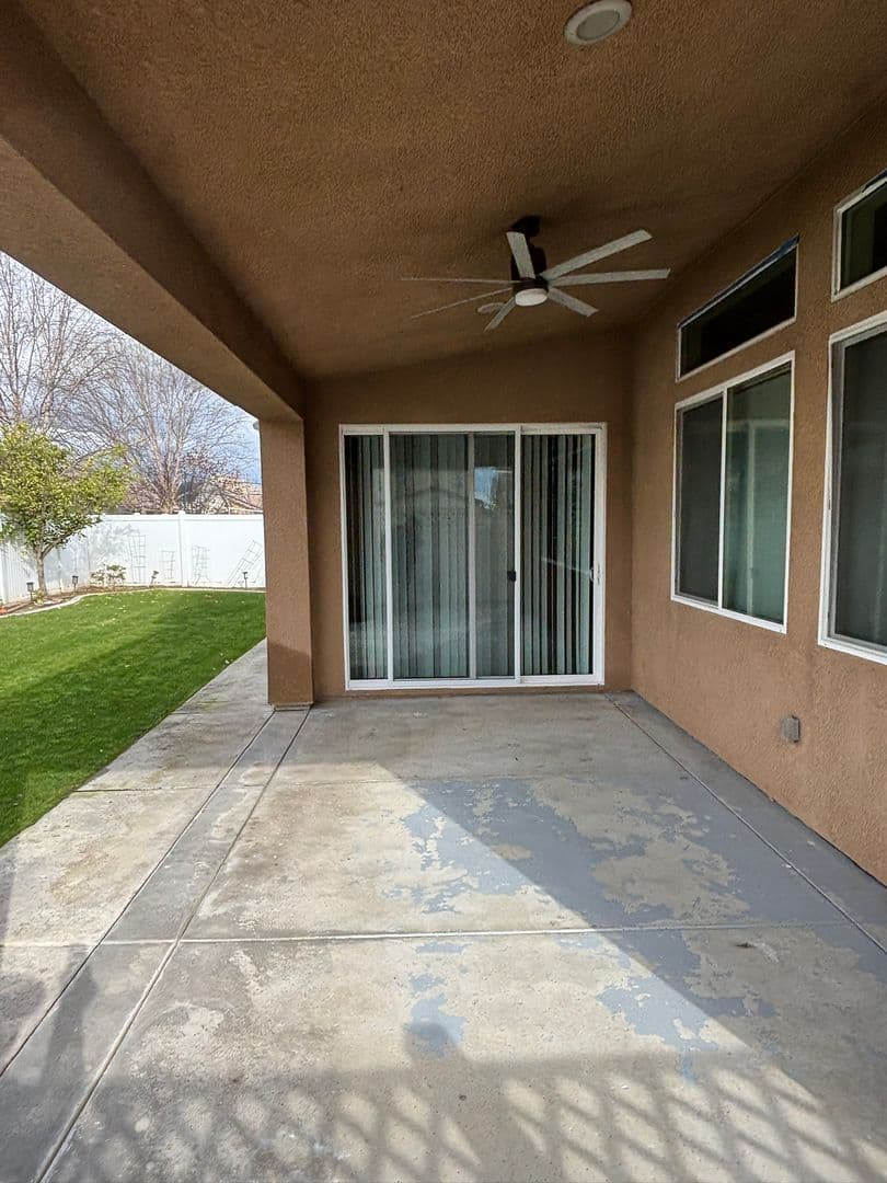 BAKERSFIELD House: 14802 YELLOW LUPINE DR.
