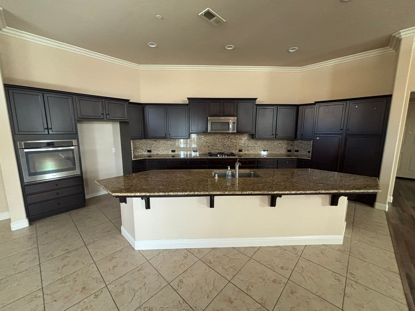 BAKERSFIELD House: 14802 YELLOW LUPINE DR.