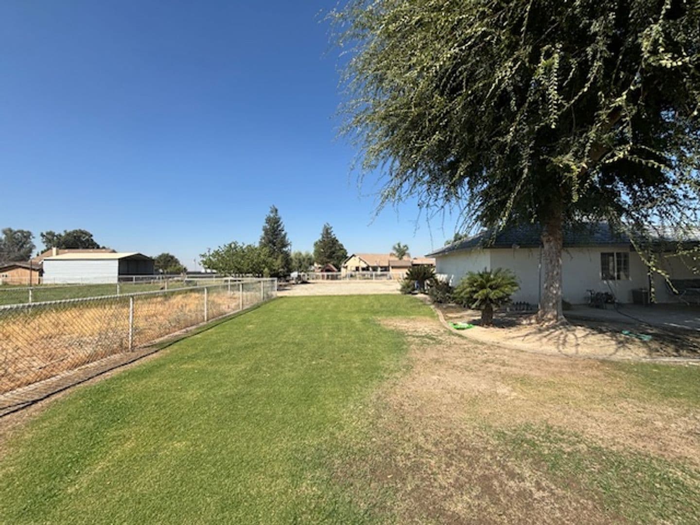 BAKERSFIELD House: 1555 KUHIO ST.