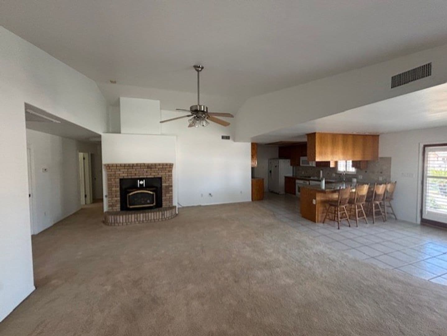 BAKERSFIELD House: 1555 KUHIO ST.