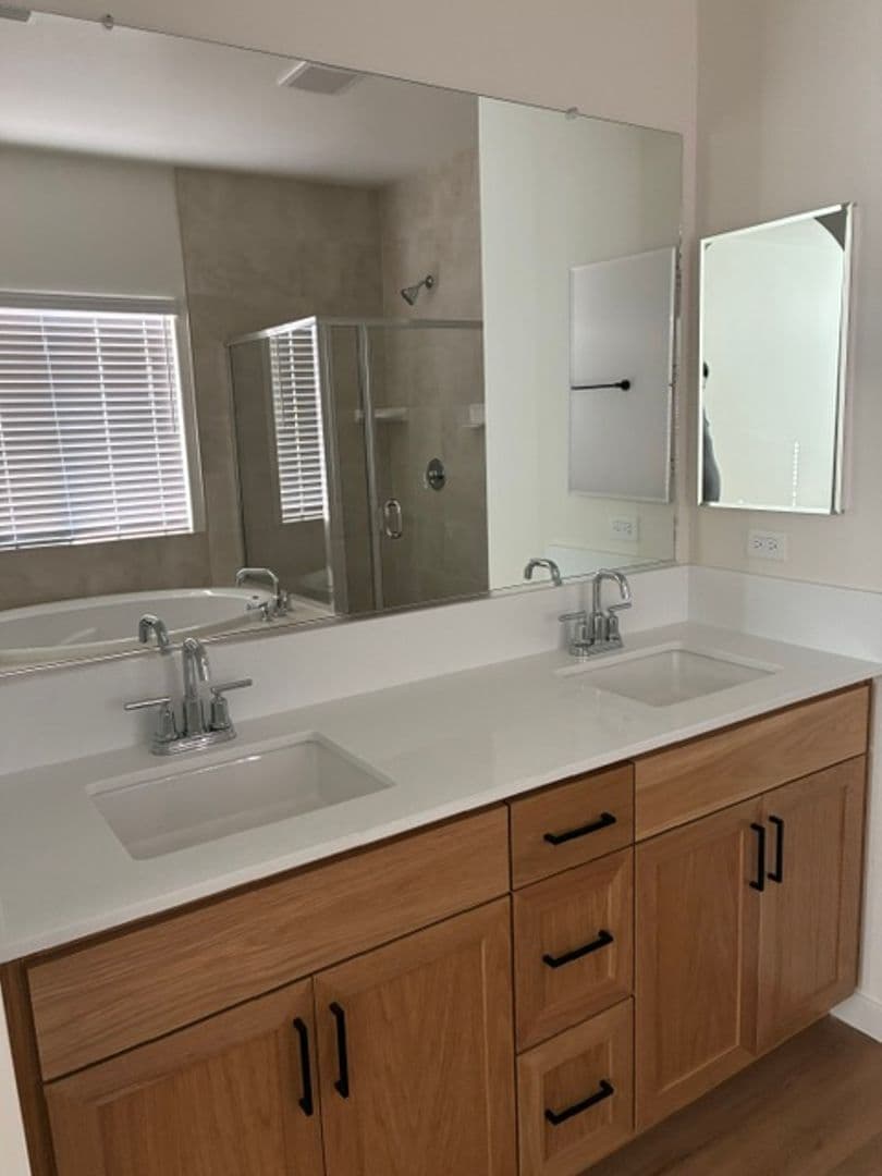BAKERSFIELD House: 17115 LOVATO LN