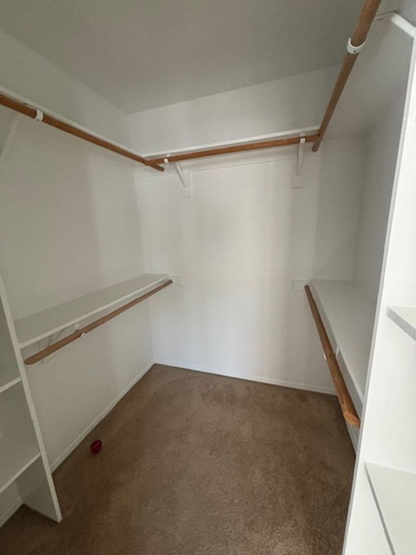 BAKERSFIELD House: 1555 KUHIO ST.