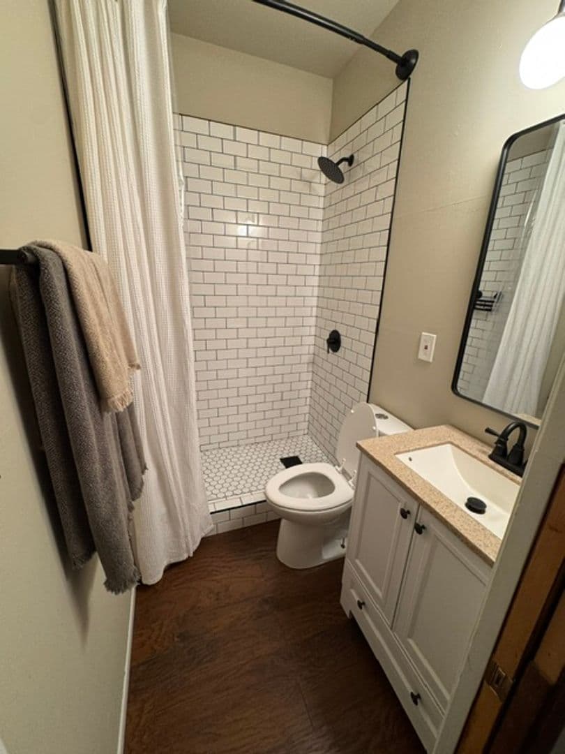 PINE MOUNTAIN CLUB House: 15912 ZURICH WAY