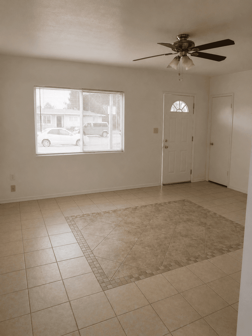 BAKERSFIELD House: 2605 BUDDY DRIVE