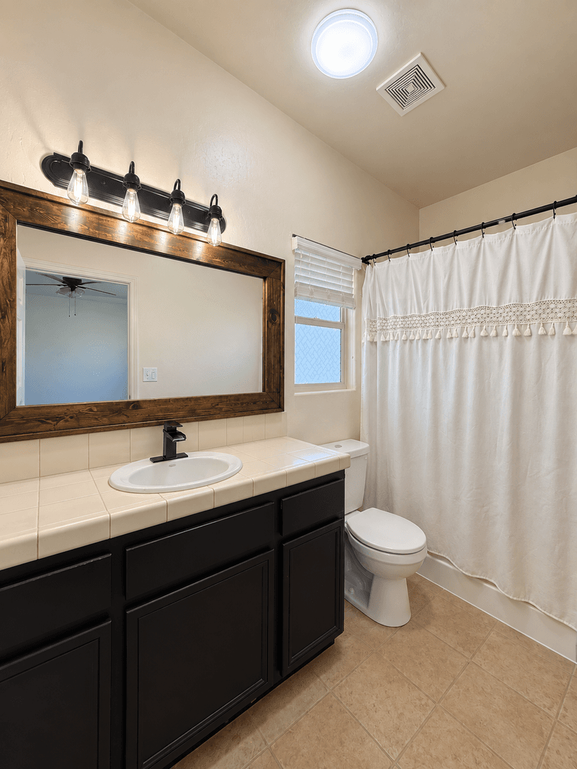 Bakersfield House: 3601 Rio Grande Ln.
