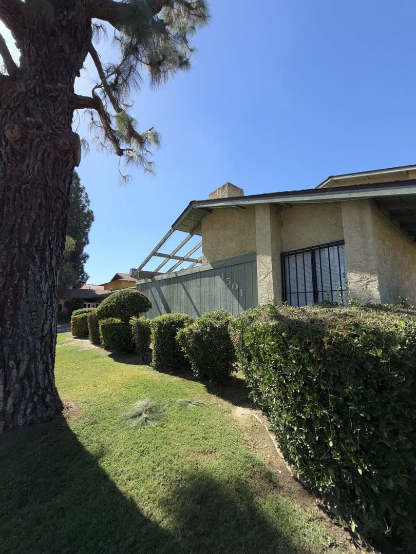 BAKERSFIELD Apartment: 4501 ISLA VERDE ST (A-D)