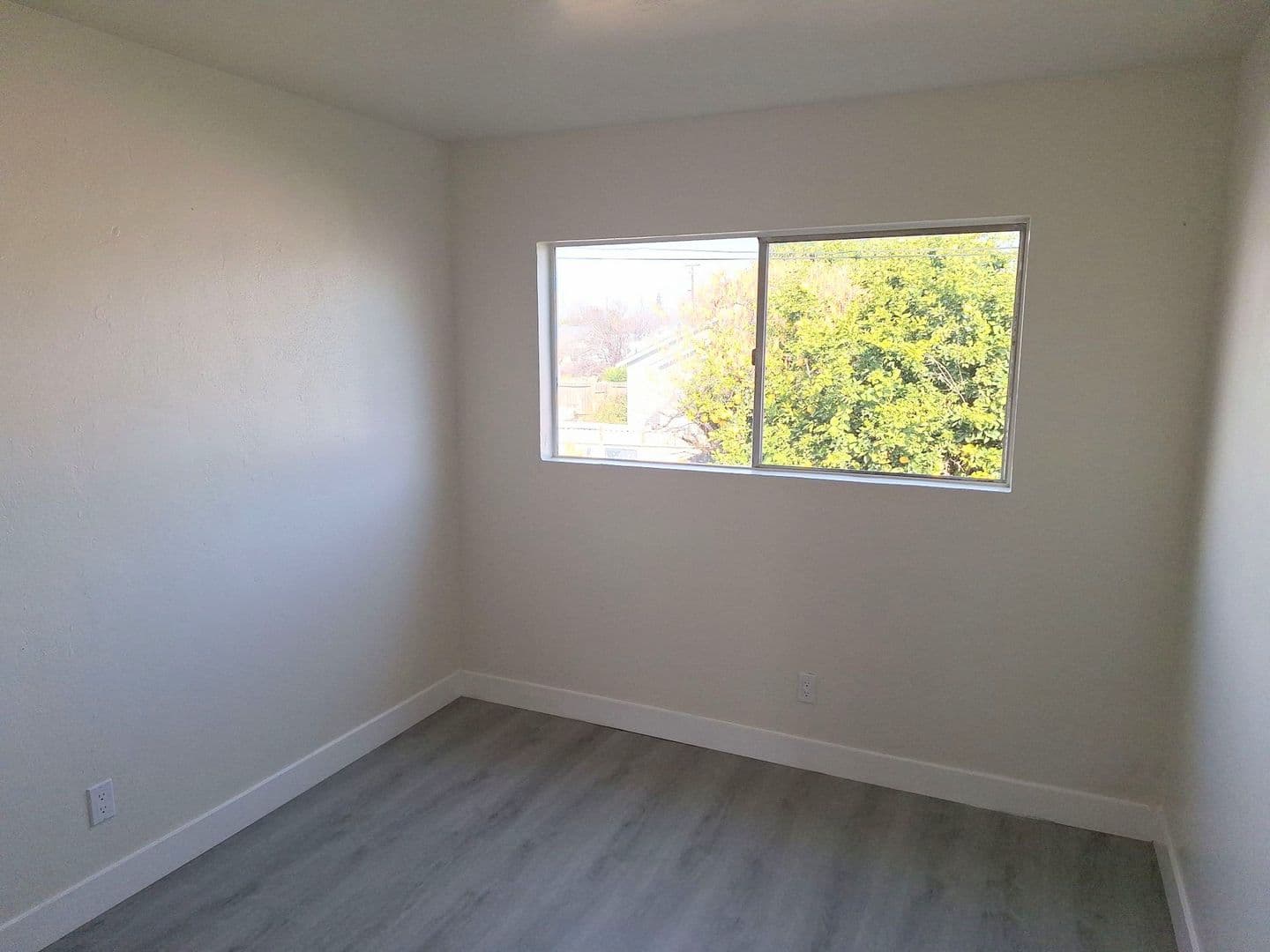 BAKERSFIELD Apartment: 224 WILSON AVE