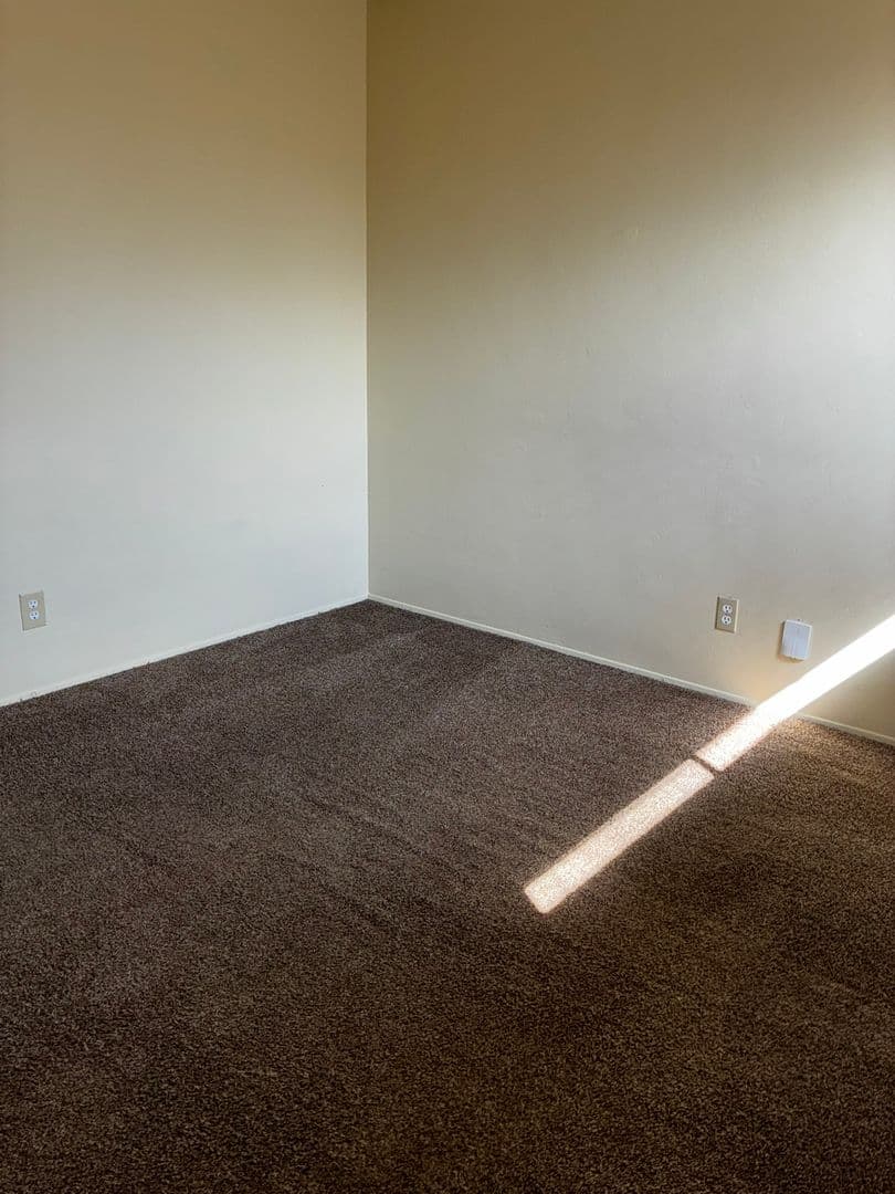 BAKERSFIELD Apartment: 226 STINE RD