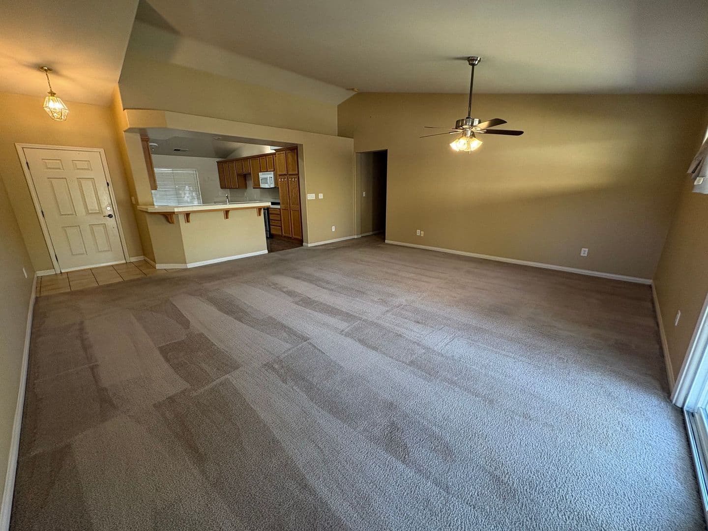 BAKERSFIELD House: 12510 STEMPLE DR