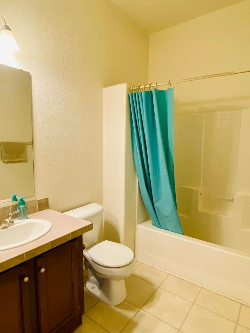 LEBEC House: 801 CUDDY CANYON RD