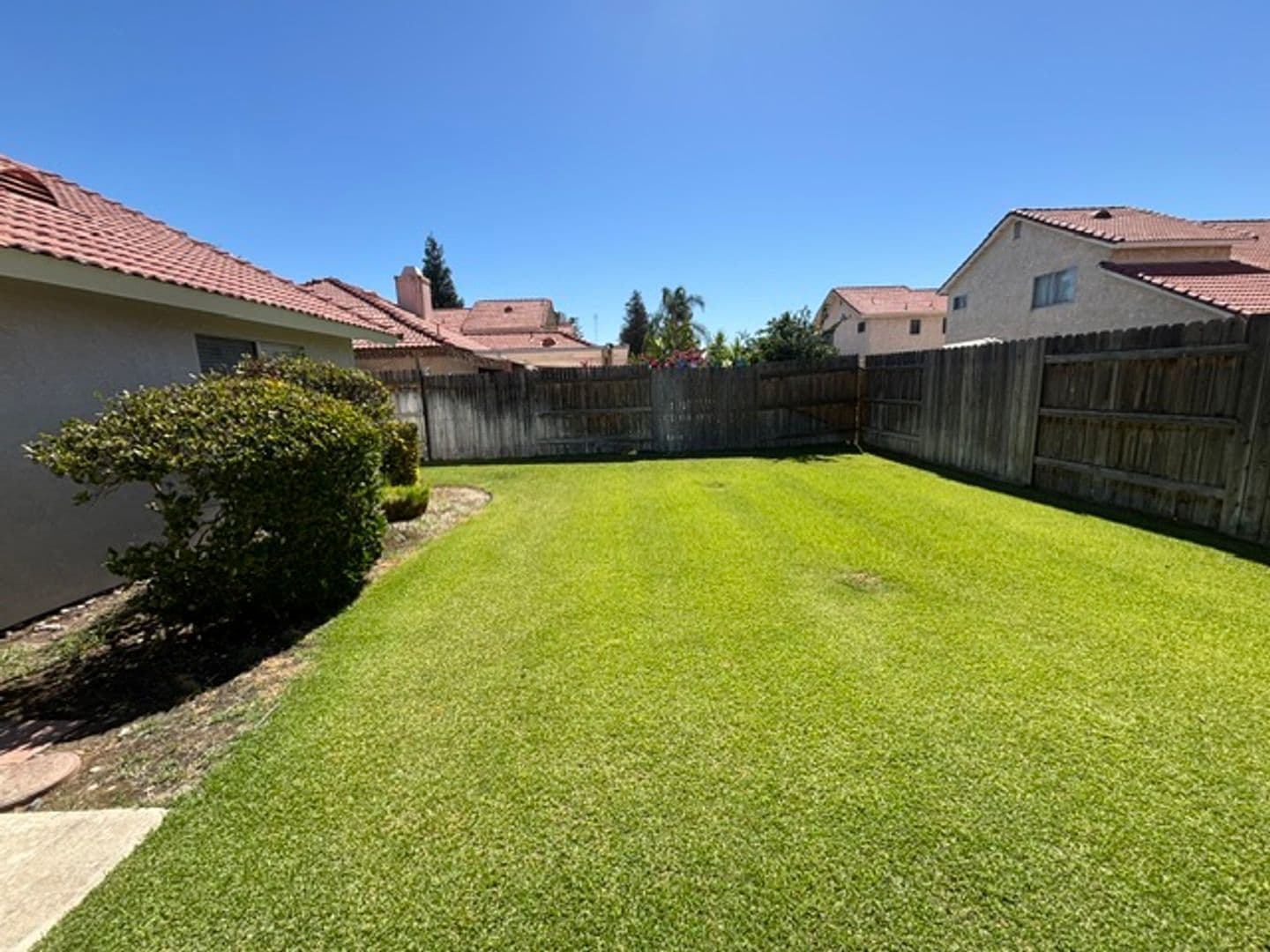 BAKERSFIELD House: 11009 BAHIA CT