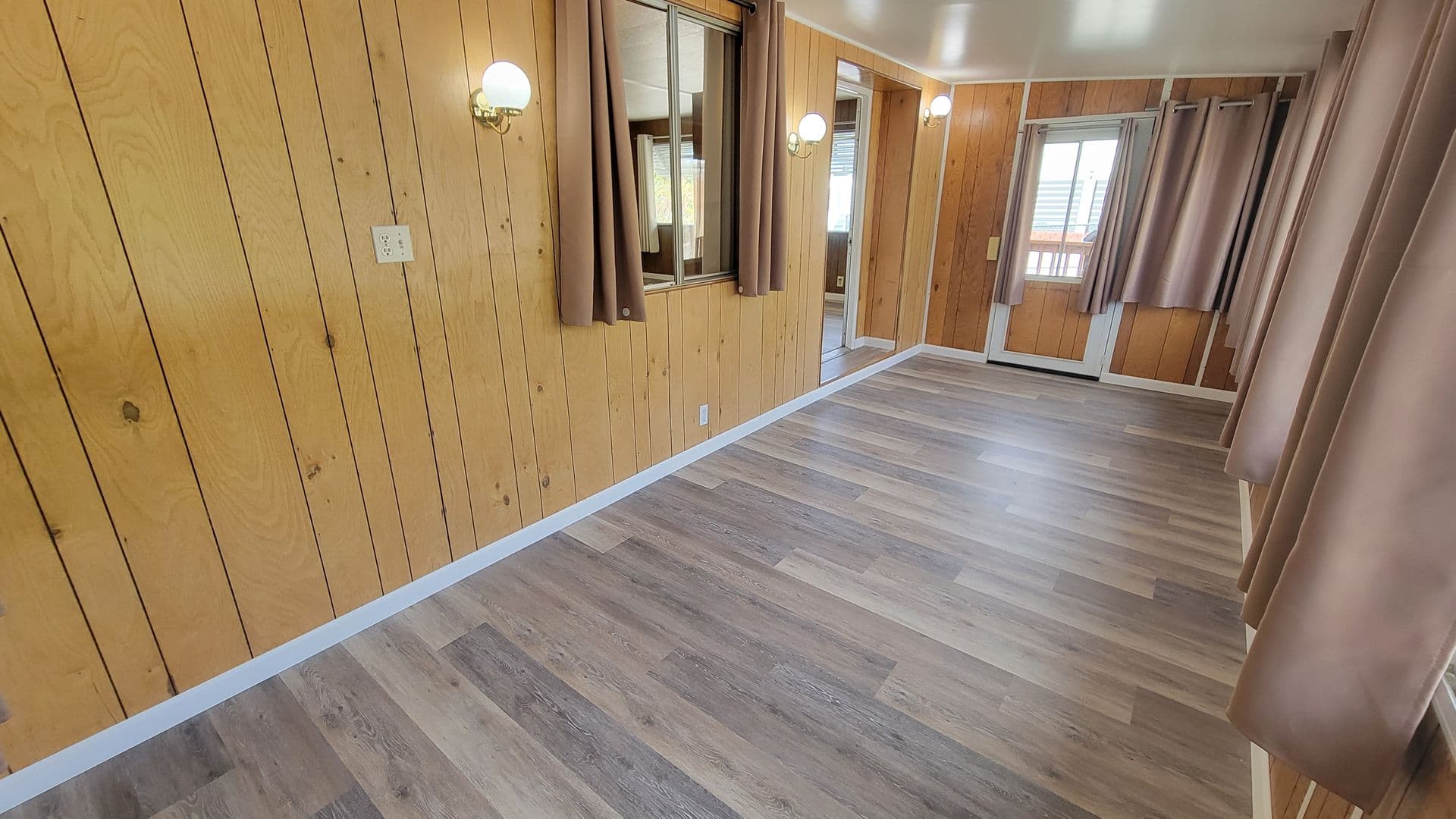 FRAZIER PARK House: 912 WOODROW WAY