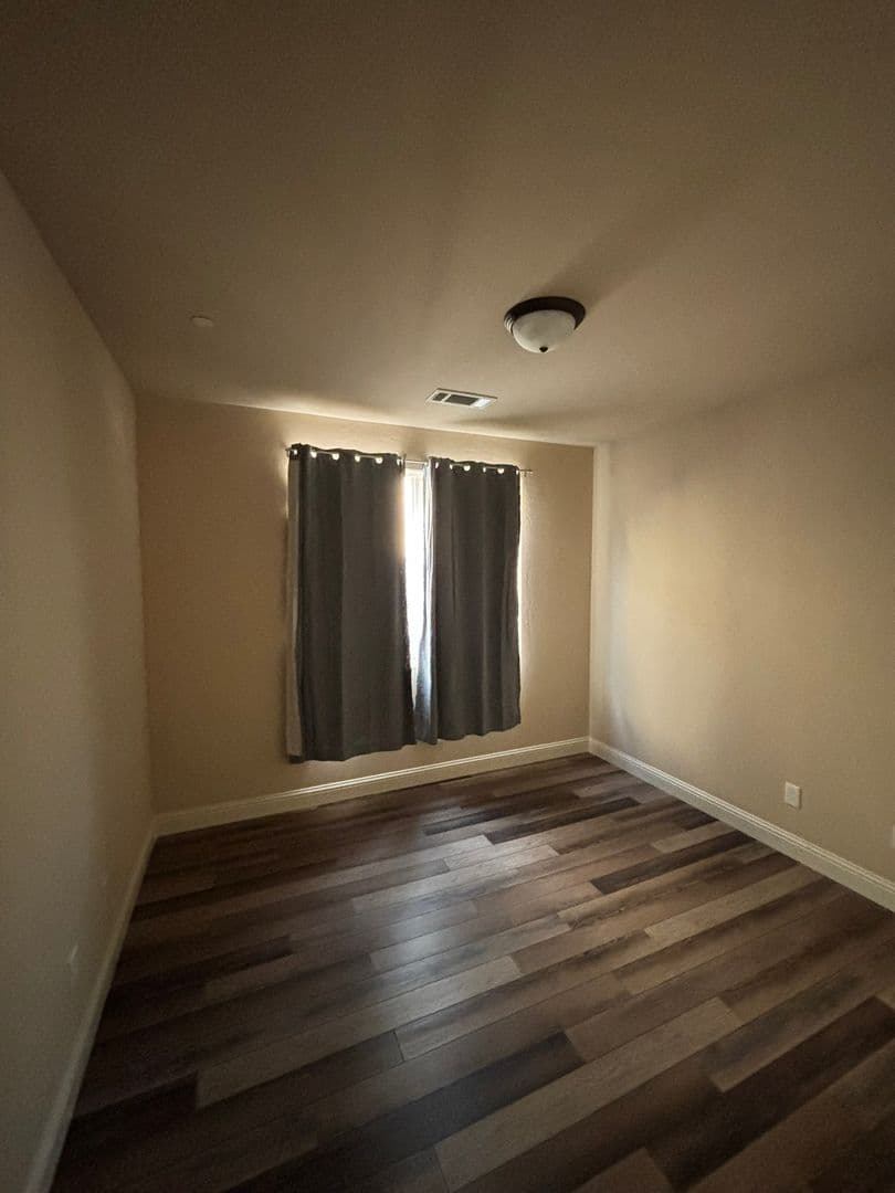 BAKERSFIELD House: 14802 YELLOW LUPINE DR.