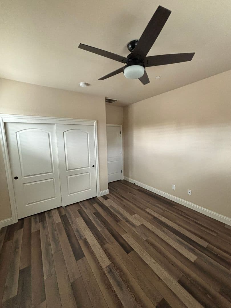BAKERSFIELD House: 14802 YELLOW LUPINE DR.