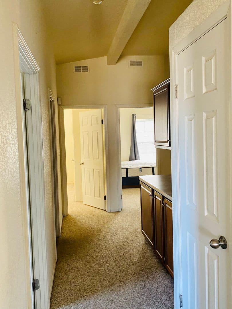 LEBEC House: 801 CUDDY CANYON RD