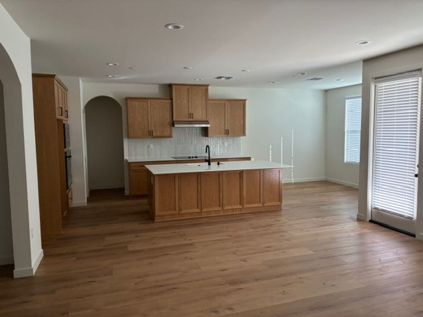 BAKERSFIELD House: 17115 LOVATO LN