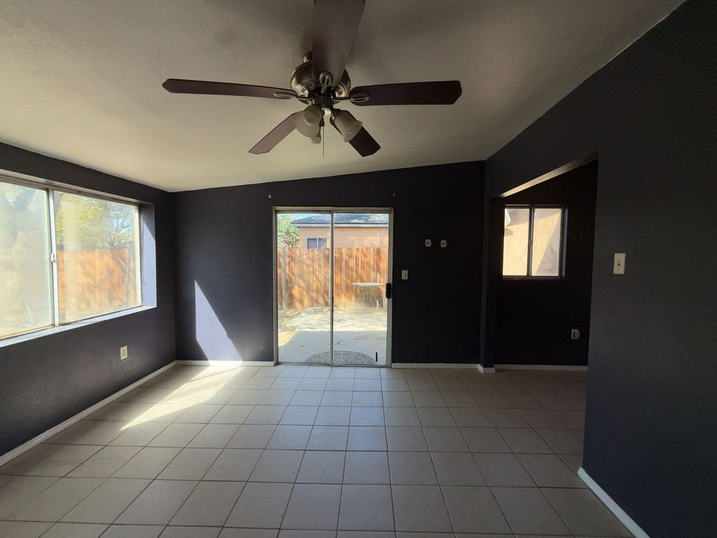 BAKERSFIELD House: 2605 BUDDY DRIVE