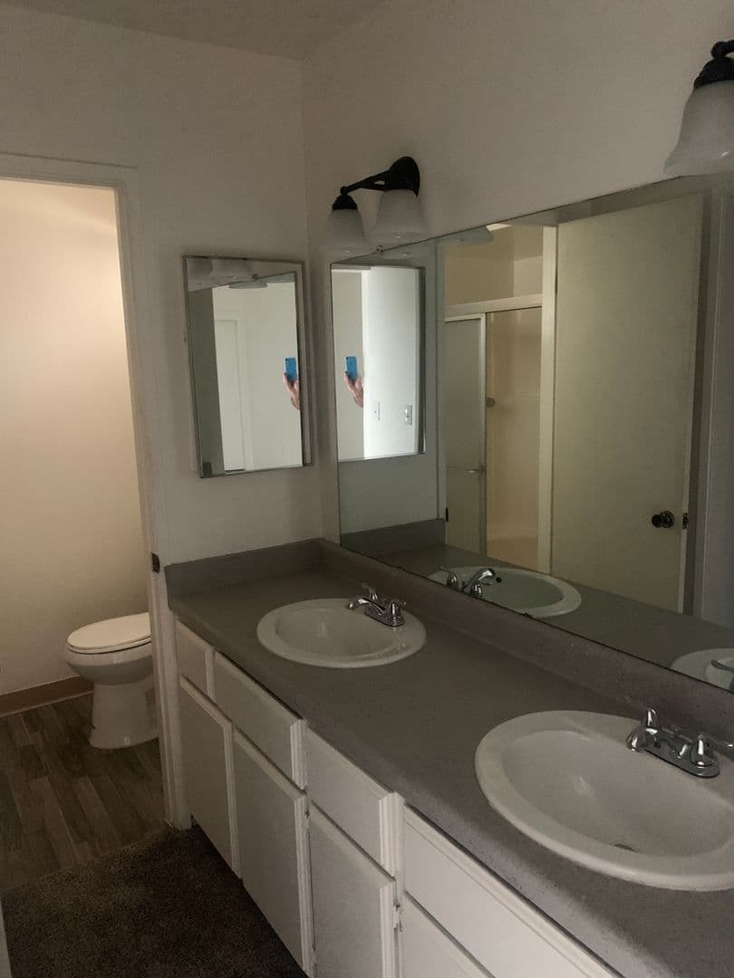 BAKERSFIELD Apartment: 701 DESERET WAY