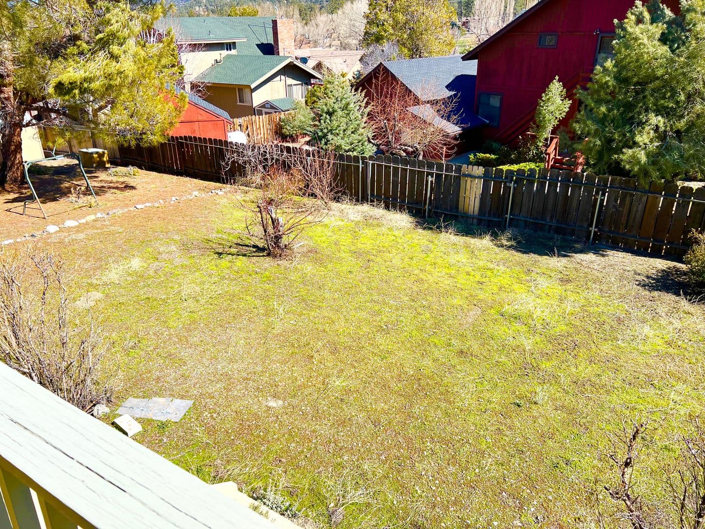PINE MOUNTAIN CLUB House: 16420 HURON DR