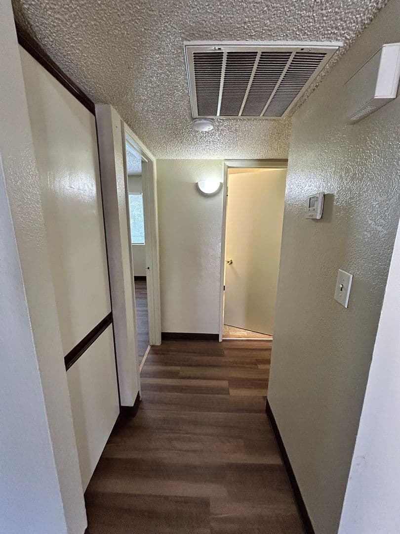 BAKERSFIELD Apartment: 3313 CHESTER LN A-I