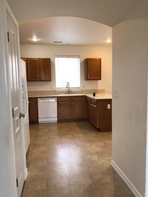 Moses House: 506 N Mississippi Dr