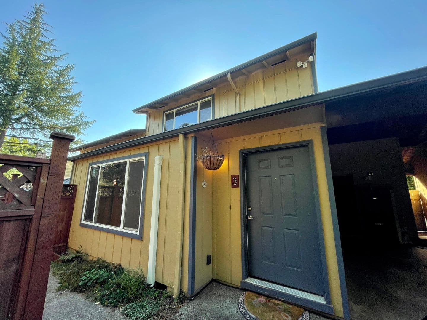 Portland Apartment: 6611 SW Canyon Ln