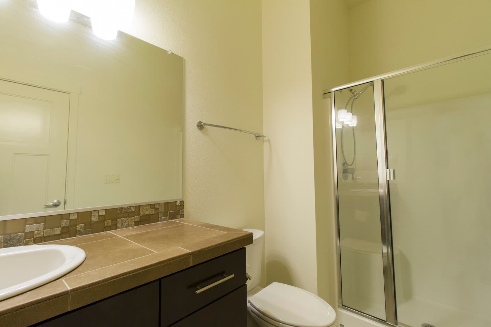 Beaverton Condo: 13925 SW Meridian St. #402
