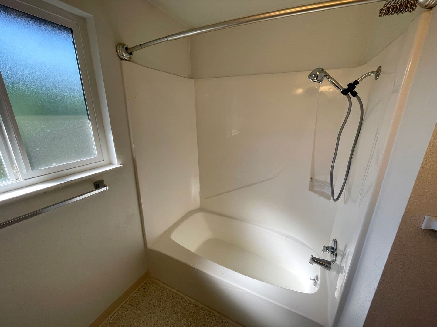 Portland Apartment: 6611 SW Canyon Ln