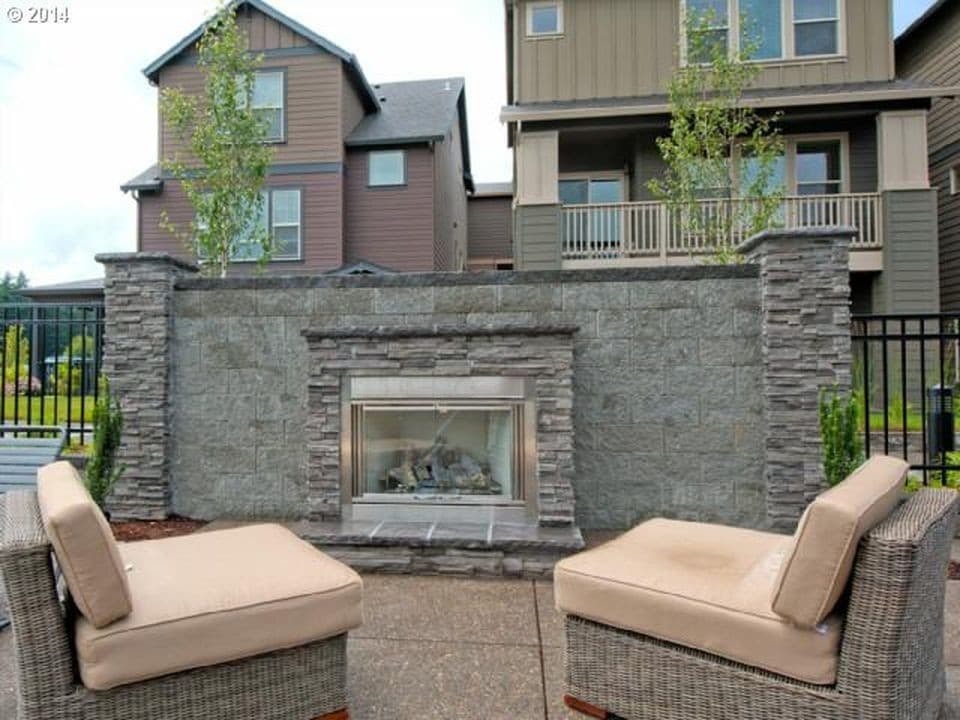 Beaverton Condo: 13925 SW Meridian St. #402