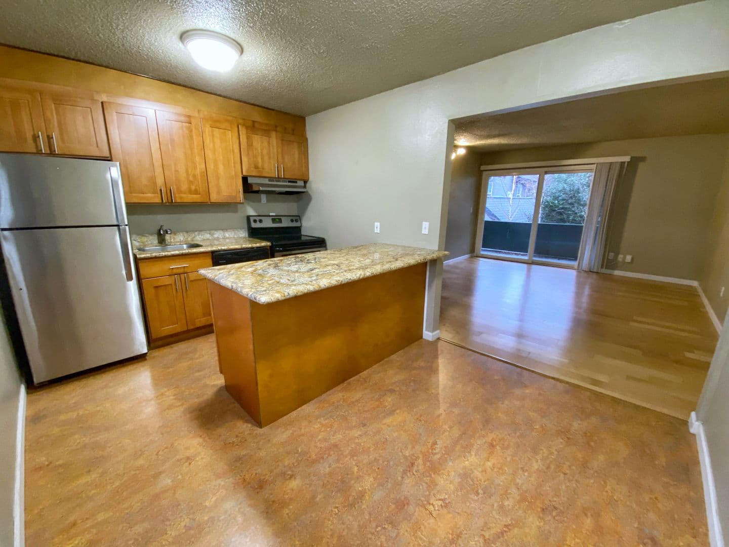 Portland Apartment: 2230 NE 15th Avenue