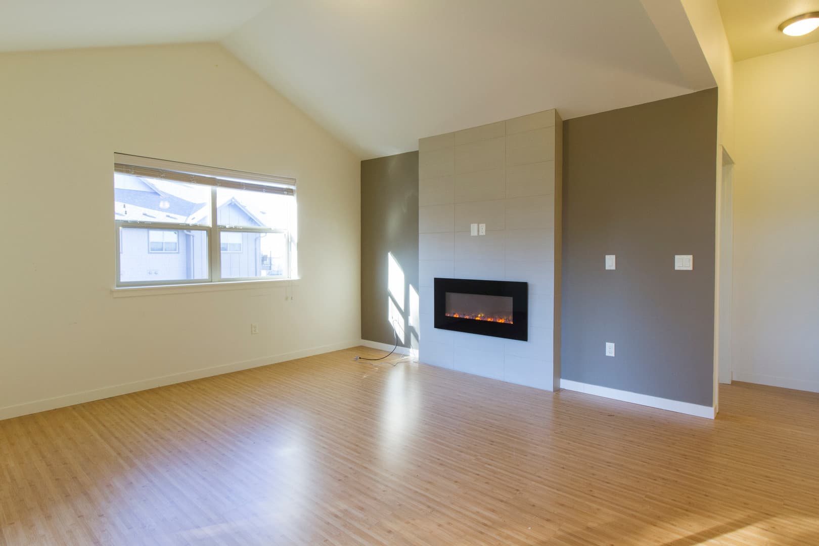 Beaverton Condo: 13925 SW Meridian St. #402