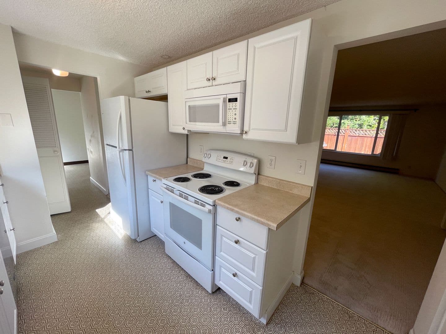 Portland Apartment: 6611 SW Canyon Ln