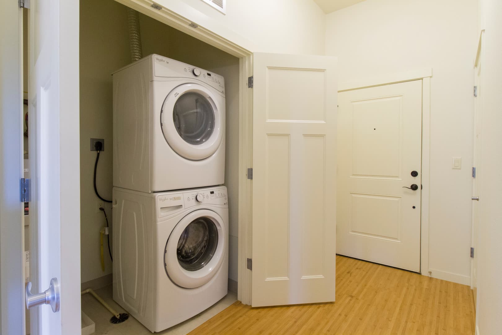 Beaverton Condo: 13925 SW Meridian St. #402