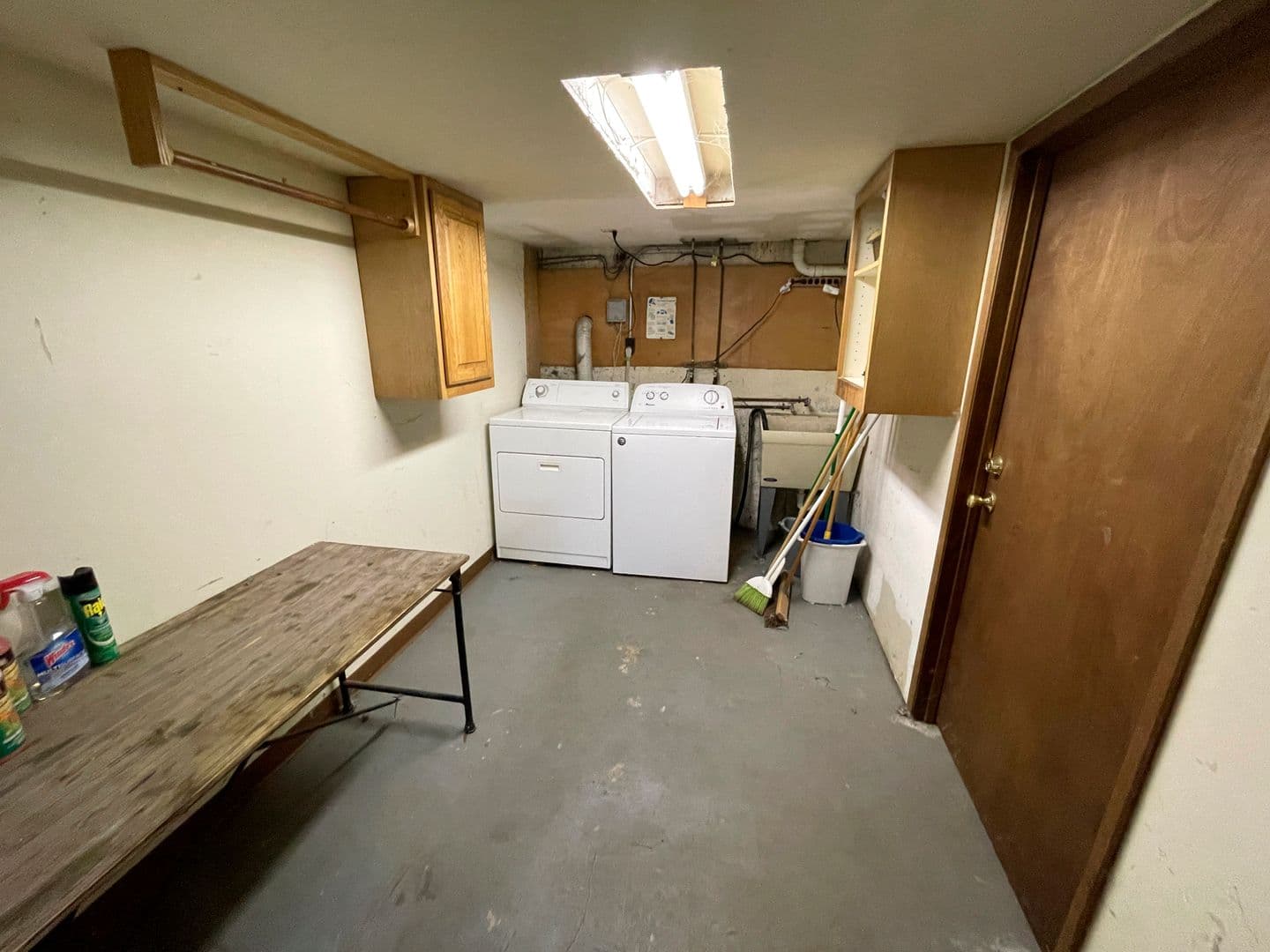Portland Apartment: 2606 SE Pine Street