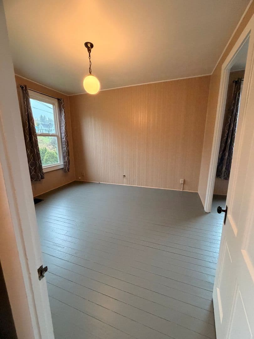 Astoria Apartment: 3356/3372/3376 Franklin Ave.