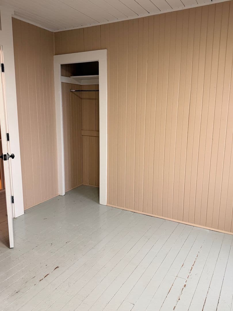 Astoria Apartment: 3356/3372/3376 Franklin Ave.
