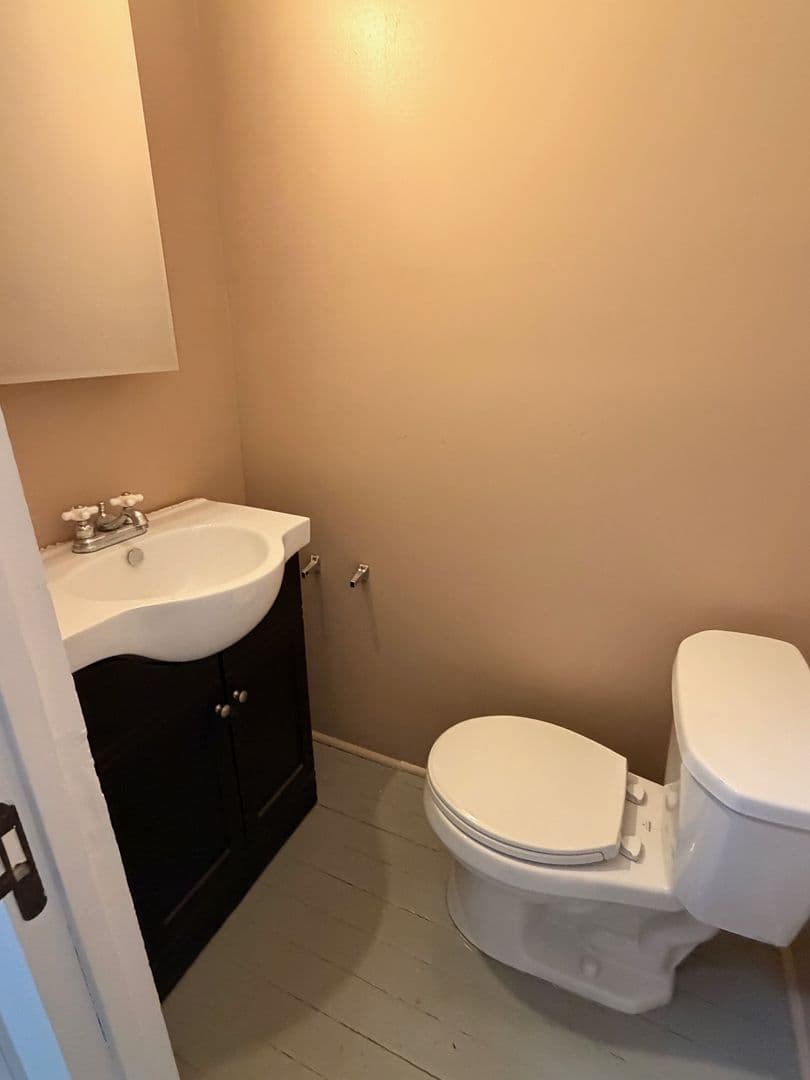 Astoria Apartment: 3356/3372/3376 Franklin Ave.