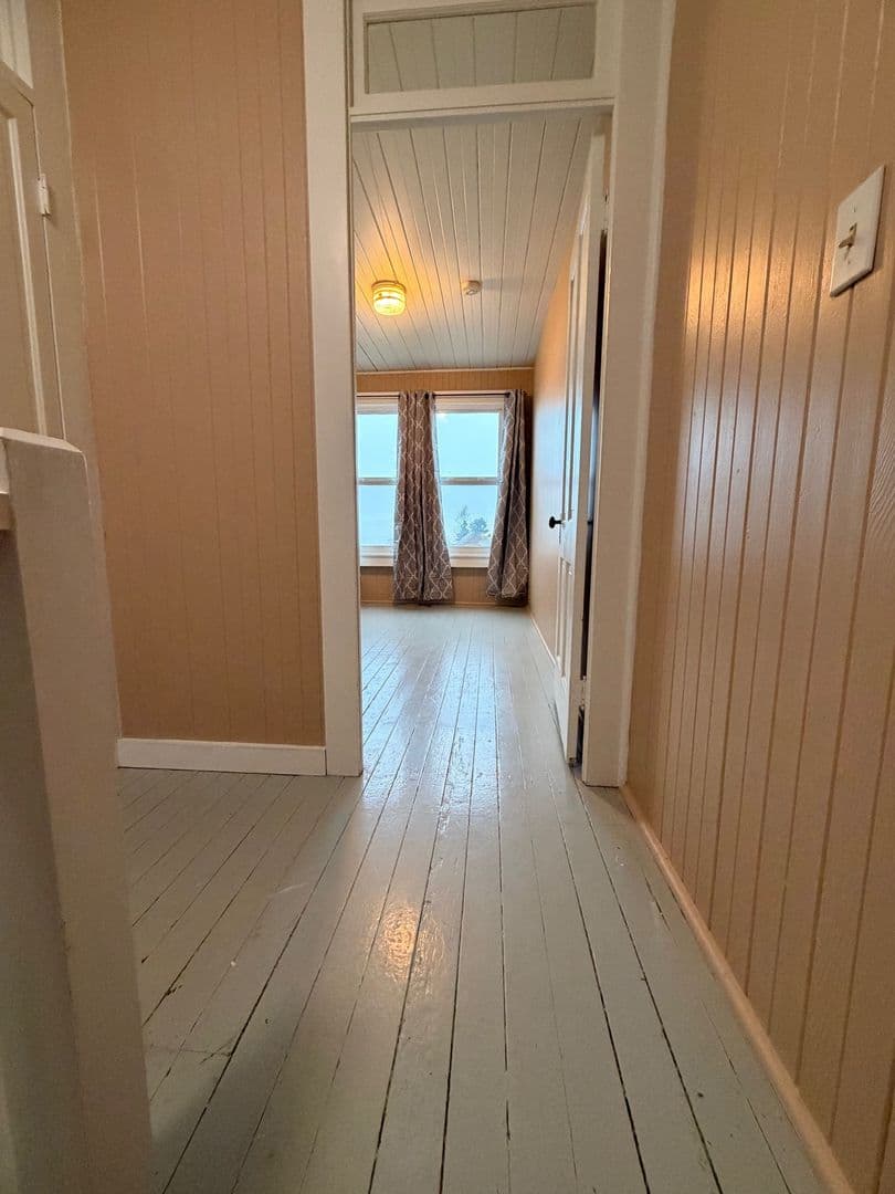 Astoria Apartment: 3356/3372/3376 Franklin Ave.