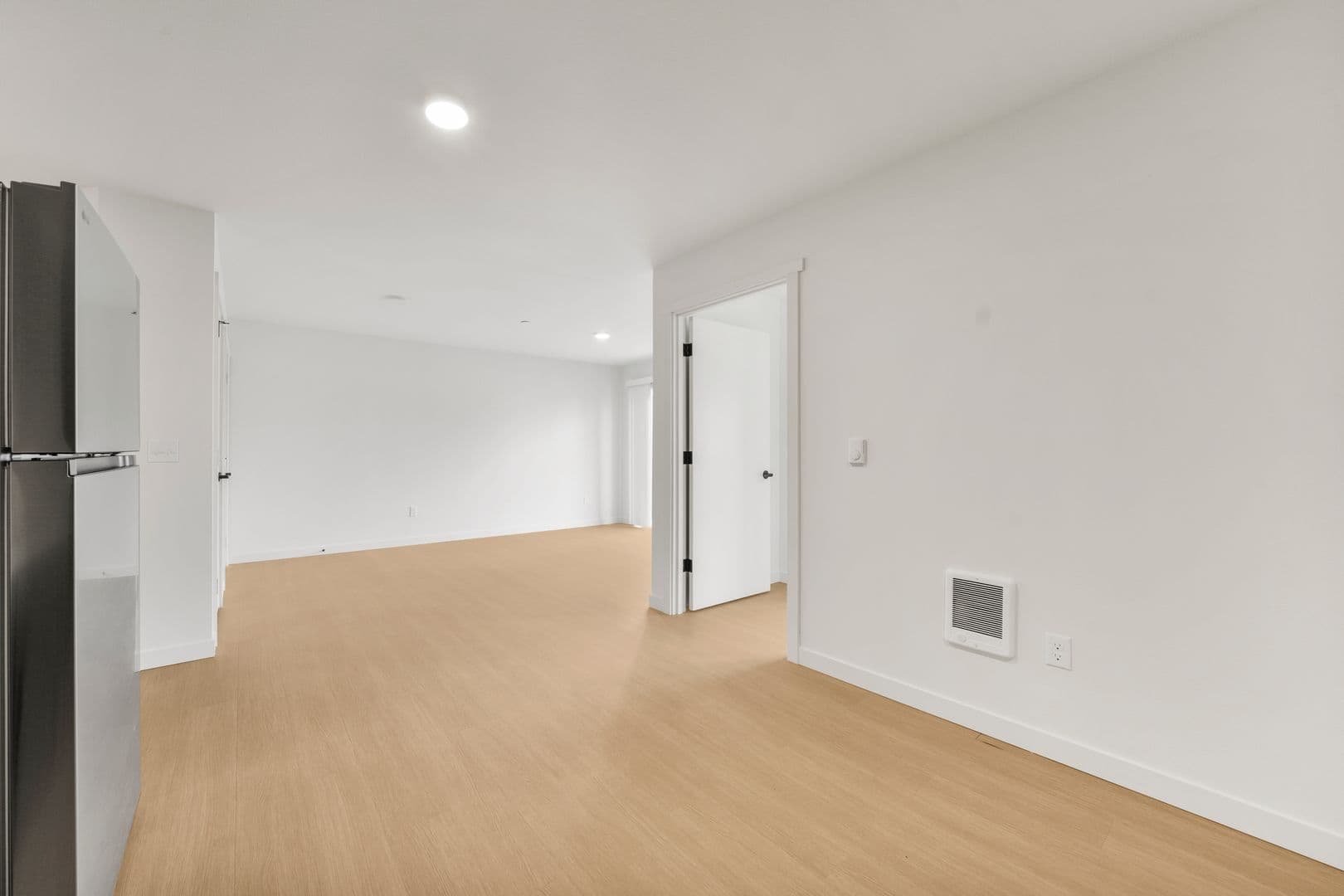Seaside Apartment: 916 S. Holladay Drive