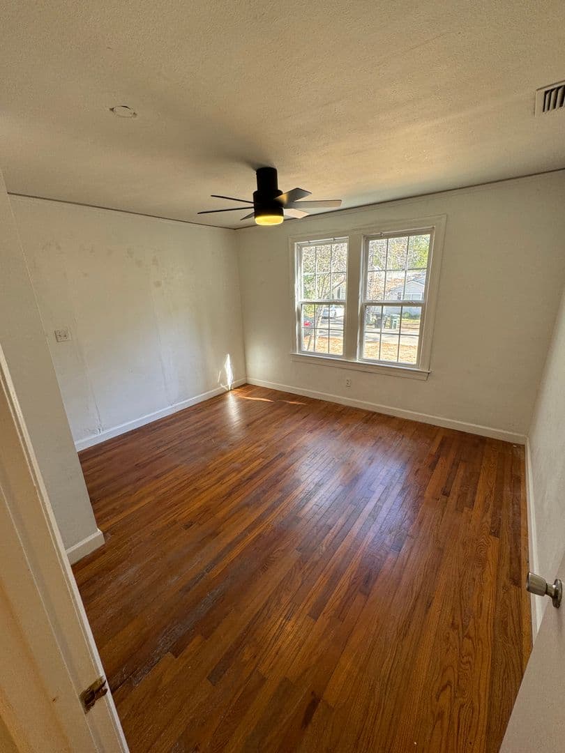 Tallahassee House: 104 Edwards Street