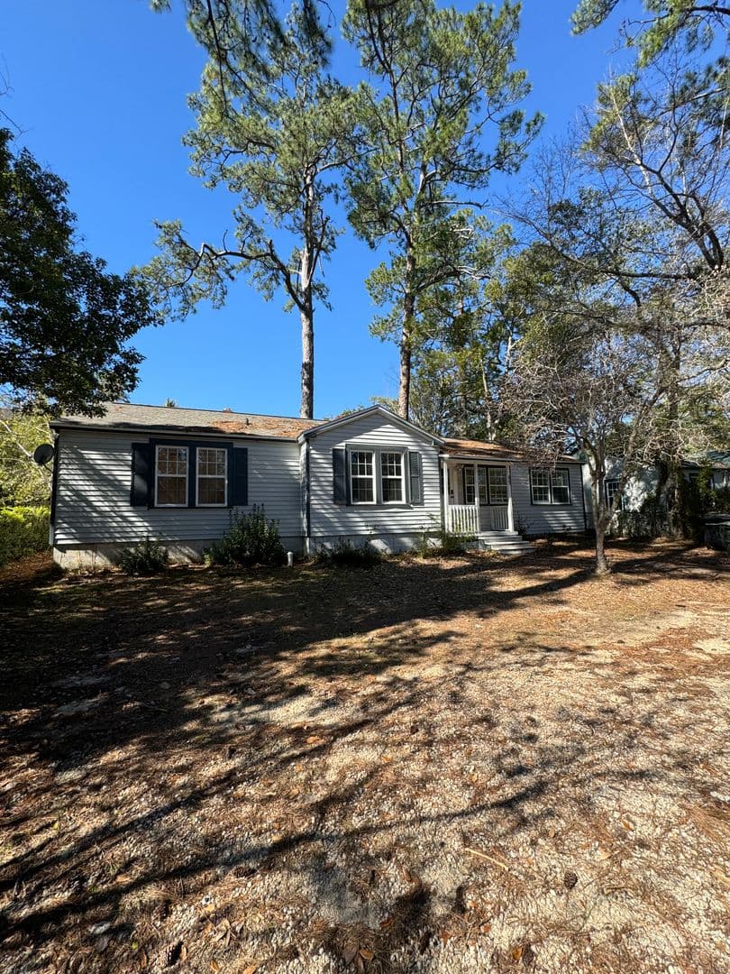 Tallahassee House: 104 Edwards Street