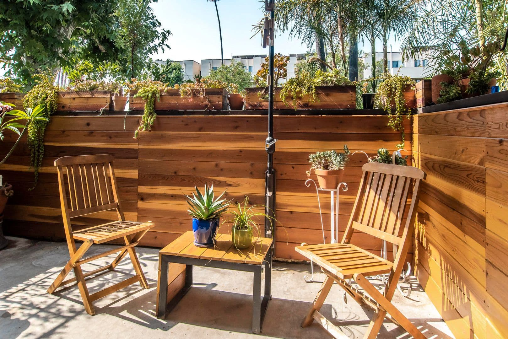 Reseda Townhome: 19355 Sherman Way, Unit 7