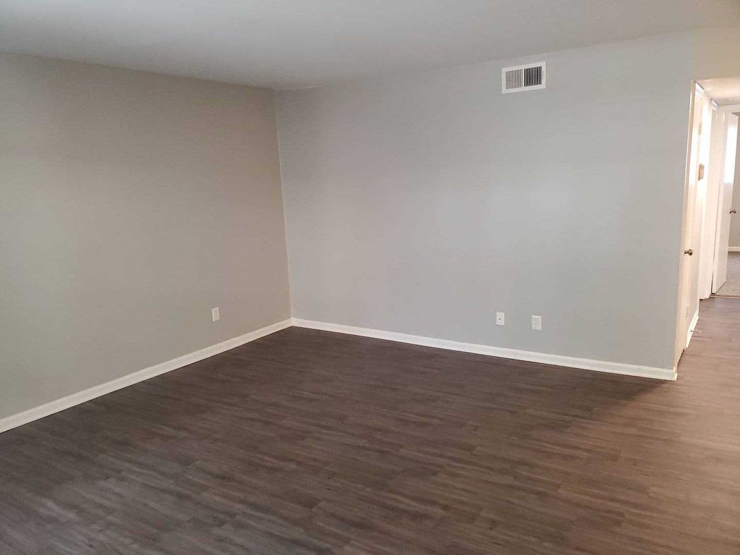 Wichita Apartment: 7826 E. Douglas Ave.